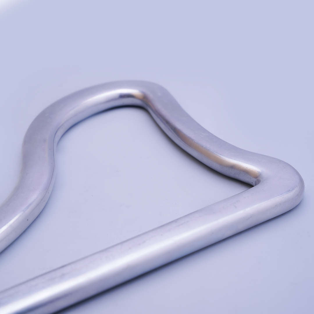 Tabla Metálica de Contorno Corporal en Forma P